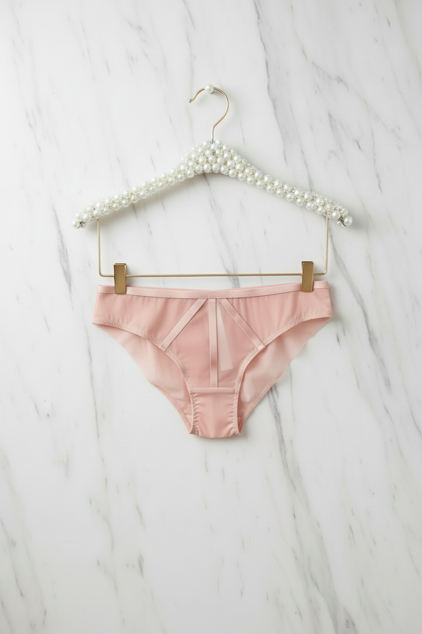 Blush roze slip aan hanger met clips